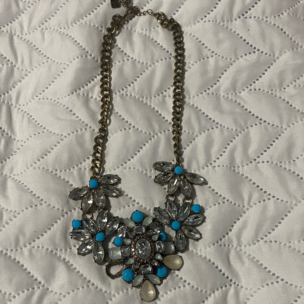 Elegant Floral Statement Necklace